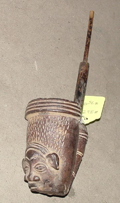 #323 - Clay pipe, Bamileke, Cameroon.